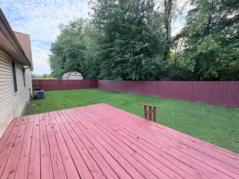 Exterior - 2805 Juniper Dr, Metropolis, IL 62960 photo 6 of 7