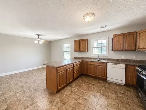 Kitchen - 2805 Juniper Dr, Metropolis, IL 62960 photo 1 of 2