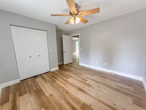 Bedroom - 2805 Juniper Dr, Metropolis, IL 62960 photo 5 of 8