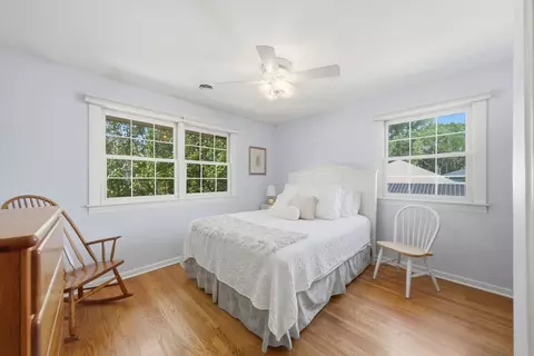Bedroom - 1654 Wadsworth Rd, Wheaton, IL 60189 photo 3 of 5