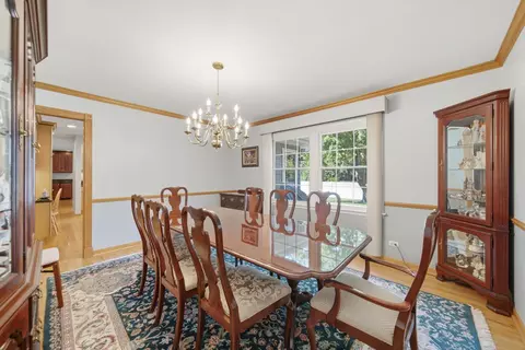 Dining - 1654 Wadsworth Rd, Wheaton, IL 60189 photo 1 of 2