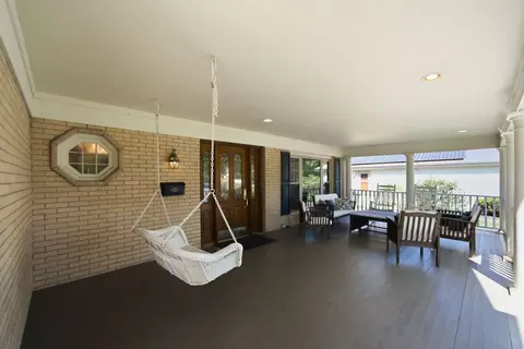 Exterior - 1654 Wadsworth Rd, Wheaton, IL 60189 photo 2 of 6