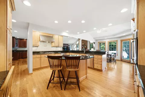 Kitchen - 1654 Wadsworth Rd, Wheaton, IL 60189 photo 1 of 4