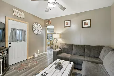 Living - 514 E Jackson St, Joliet, IL 60432 photo 2 of 2