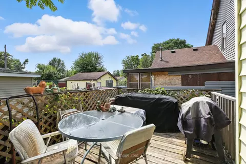 Exterior - 514 E Jackson St, Joliet, IL 60432 photo 5 of 7