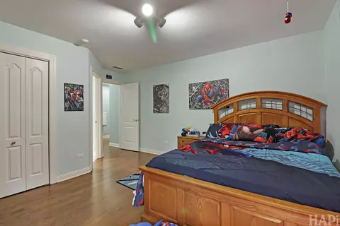 Bedroom - 2708 Whiting Ct, Mchenry, IL 60050 photo 5 of 8