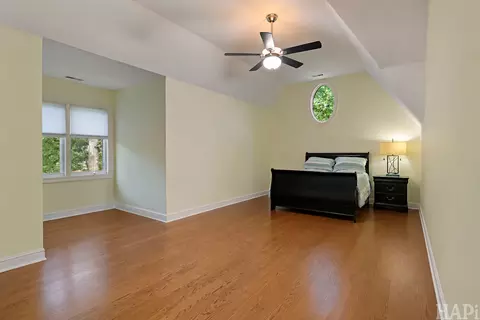 Bedroom - 2708 Whiting Ct, Mchenry, IL 60050 photo 2 of 8
