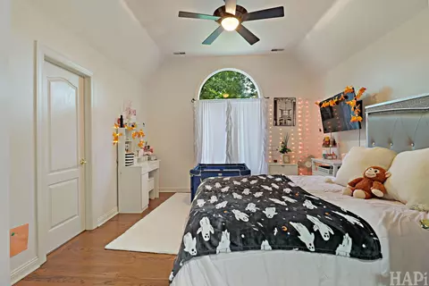 Bedroom - 2708 Whiting Ct, Mchenry, IL 60050 photo 1 of 8