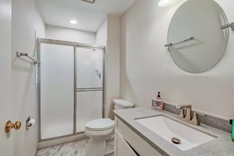 Bath - 1419 Chippewa Trl, Wheeling, IL 60090 photo 2 of 2