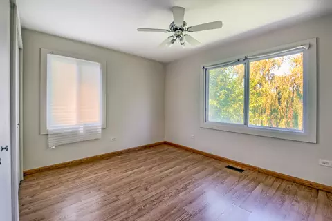 Bedroom - 1419 Chippewa Trl, Wheeling, IL 60090 photo 1 of 4