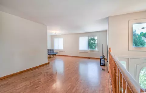 Living - 1419 Chippewa Trl, Wheeling, IL 60090 photo 1 of 5
