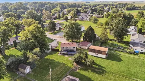 View/Area - 106 Mckinley Cir, Philo, IL 61864 photo 5 of 7
