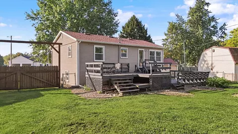 Exterior - 106 Mckinley Cir, Philo, IL 61864 photo 9 of 12