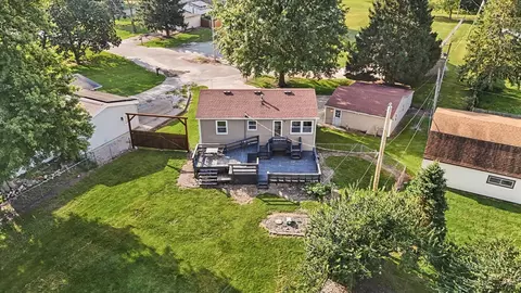 Exterior - 106 Mckinley Cir, Philo, IL 61864 photo 11 of 12