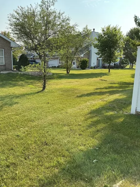 Exterior - 5613 W Sutton Pl, Monee, IL 60449 photo 3 of 7