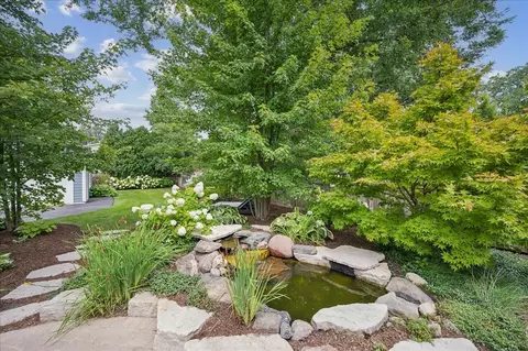 Exterior - 887 Ash St, Winnetka, IL 60093 photo 7 of 11