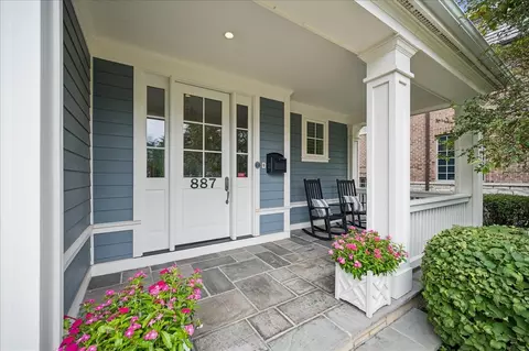 Exterior - 887 Ash St, Winnetka, IL 60093 photo 2 of 11