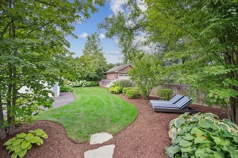 Exterior - 887 Ash St, Winnetka, IL 60093 photo 8 of 11