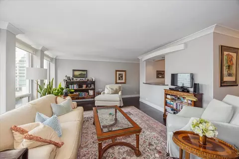 Living - 111 E Chestnut St #16J, Chicago, IL 60611 photo 3 of 4