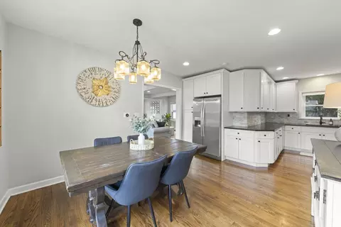 Dining - 1511 Avery Ave, Wheaton, IL 60187 photo 1 of 2