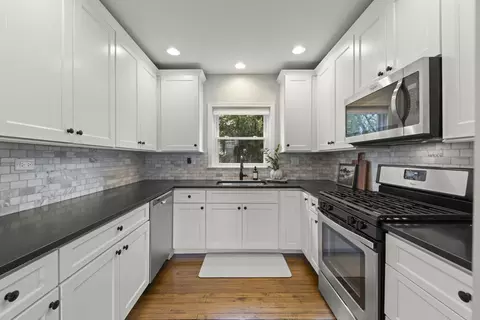 Kitchen - 1511 Avery Ave, Wheaton, IL 60187 photo 1 of 2