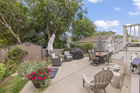 Exterior - 1511 Avery Ave, Wheaton, IL 60187 photo 4 of 6
