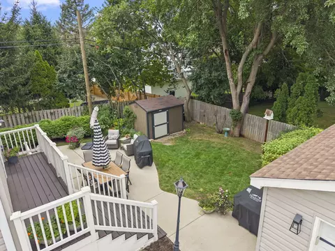 Exterior - 1511 Avery Ave, Wheaton, IL 60187 photo 2 of 6