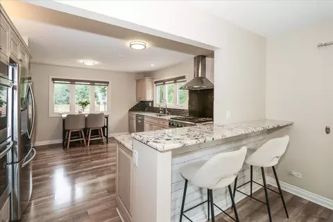 Kitchen - 33838 N Christa Dr, Ingleside, IL 60041 photo 6 of 7