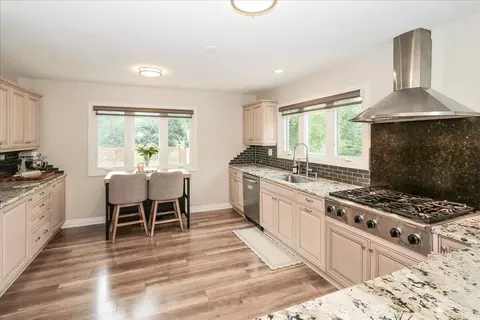 Kitchen - 33838 N Christa Dr, Ingleside, IL 60041 photo 3 of 7