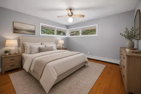 Bedroom - 2275 Nan St, Aurora, IL 60502 photo 1 of 4