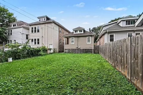 Exterior - Undisclosed, Chicago, IL 60629 photo 5 of 6