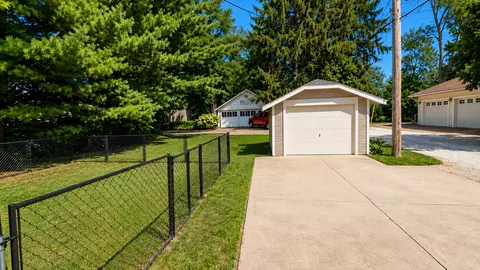 Exterior - 306 Gregory St, Normal, IL 61761 photo 4 of 7