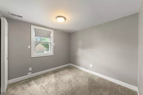 Bedroom - 8019 46th St, Lyons, IL 60534 photo 5 of 5