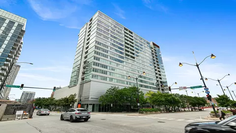 659 W Randolph St #1016, Chicago, IL 60661