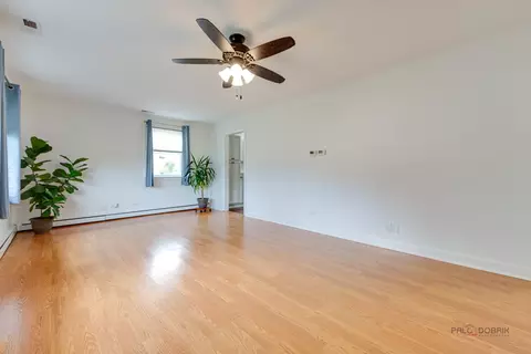 Living - 1091 E Villa Dr, Des Plaines, IL 60016 photo 6 of 6