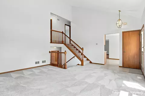 Living - Undisclosed, Mchenry, IL 60050 photo 2 of 7