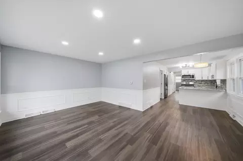 Living - 2805 E 130th St, Chicago, IL 60633 photo 4 of 4