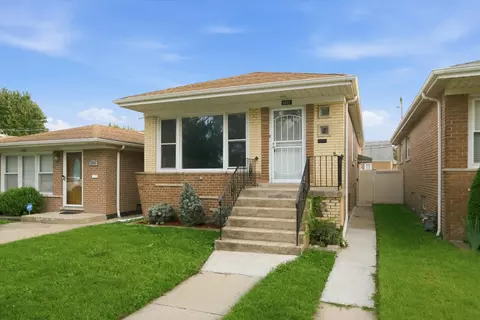 Exterior - 2805 E 130th St, Chicago, IL 60633 photo 4 of 5