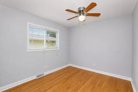 Bedroom - 136 N May St, Addison, IL 60101 photo 4 of 7
