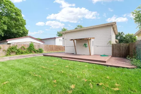 Exterior - 136 N May St, Addison, IL 60101 photo 5 of 6