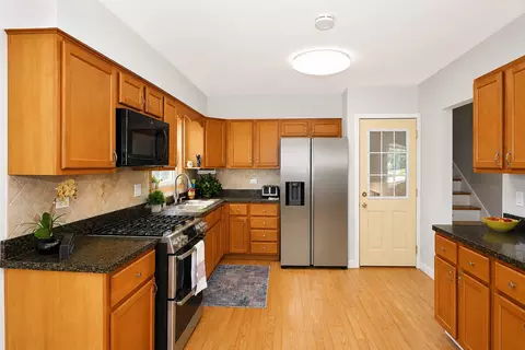 Kitchen - 136 N May St, Addison, IL 60101 photo 1 of 3