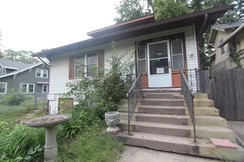 2322 Newberry St, Davenport, IA 52804