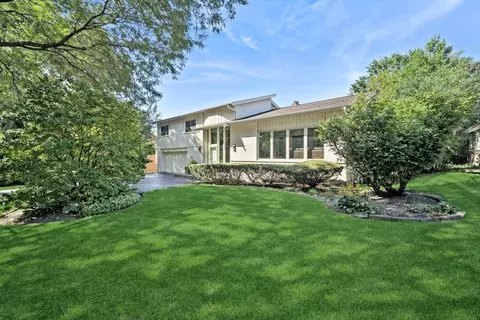 358 Hastings Ave, Highland Park, IL 60035