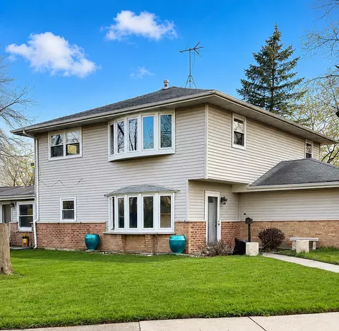 127 Nashua St, Park Forest, IL 60466