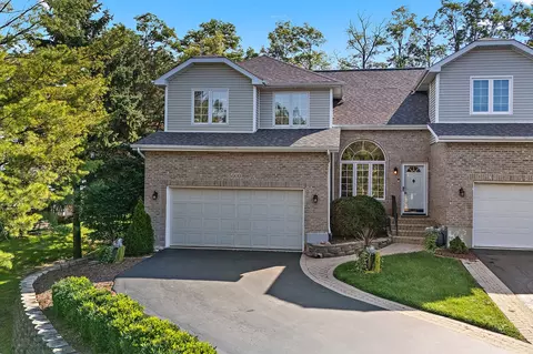 5000 Vernon Park Pl, Lisle, IL 60532