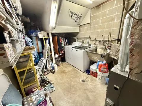 Other - 816 S Laflin St, Chicago, IL 60607 photo 2 of 3