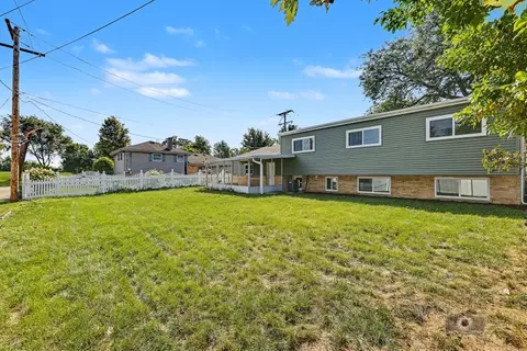 Exterior - 218 E Central Ave, Lombard, IL 60148 photo 4 of 5