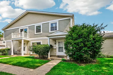 Exterior - 1205 Quincy Ct, Wheeling, IL 60090 photo 2 of 8