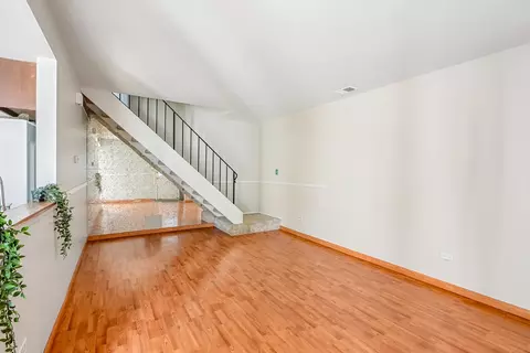 Living - 1205 Quincy Ct, Wheeling, IL 60090 photo 2 of 3
