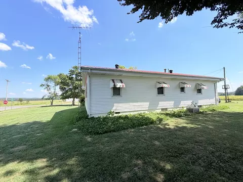 Exterior - 6475 Highway 1 Hwy, Junction, IL 62954 photo 4 of 9